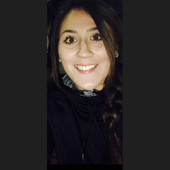 Meet your Posher, Brianne - Picture 1 of 1